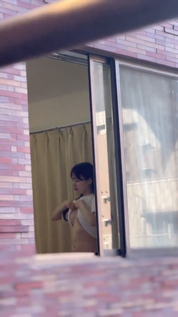 옆집 여자 도촬하다